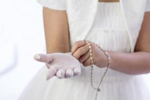 wedding-gloves-white